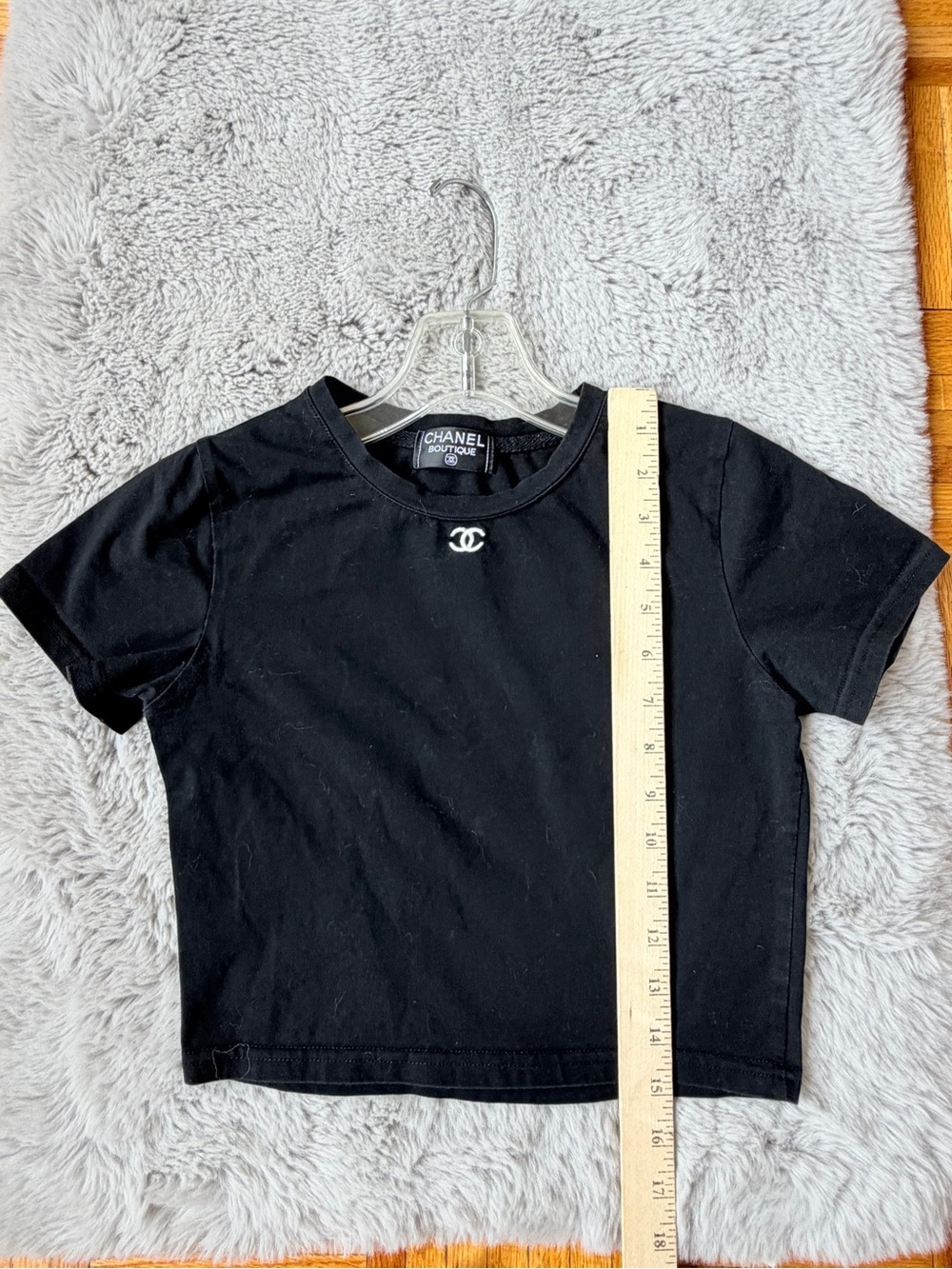 CHANEL Y2K vintage 90’s baby‎ Tee Black Short Sleeve Logo Tee AUTHENTIC - Picture 5 of 5